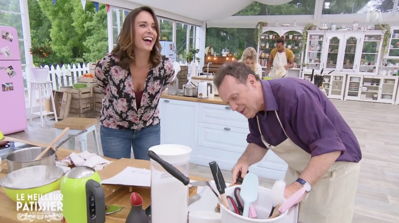 Julien Lepers, le meilleur pâtissier dragueur ! - ZAPPING TÉLÉ DU 28/02/2018