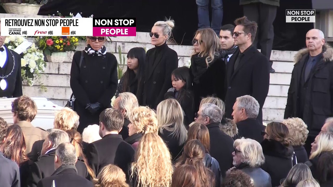 Johnny Hallyday : Dany Boon veut qu’on laisse le rockeur “en paix”