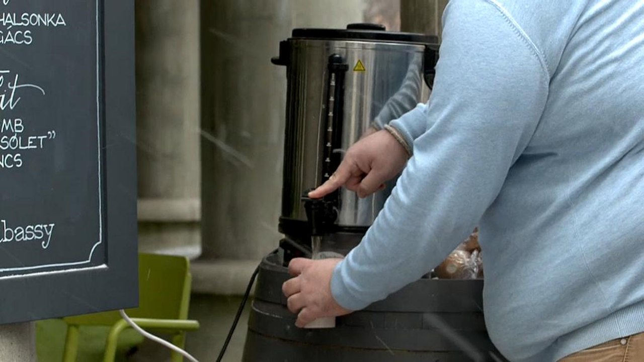 Budapest: Gratis-Tee gegen die Kälte