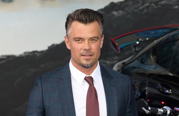 Josh Duhamel claims to know the secrets behind Tupac Shakur's death