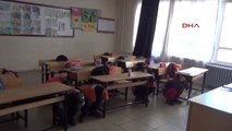 Adıyaman Çelikhan'da İlkokulda Deprem Tatbikatı