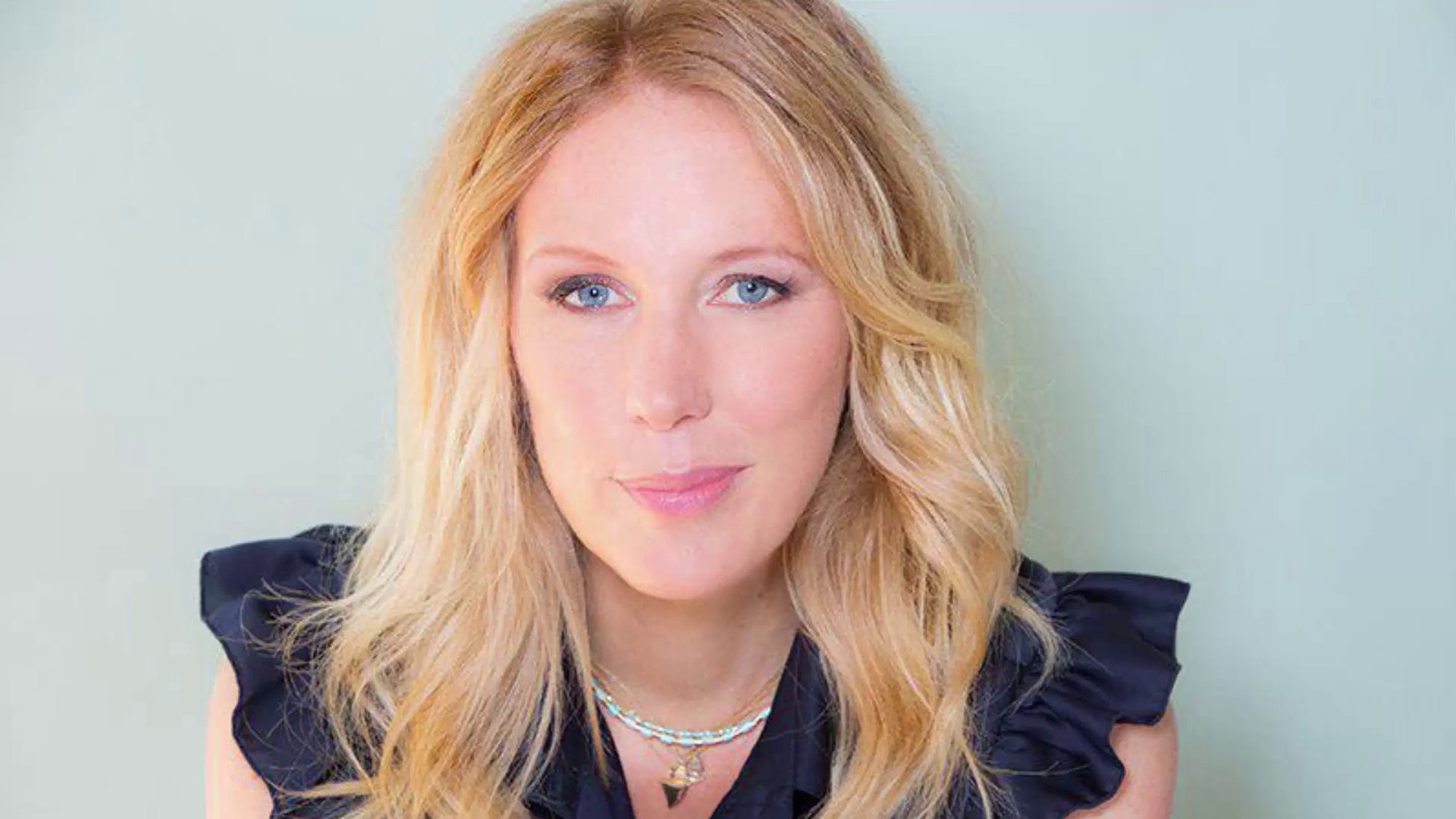 Joyeux Anniversaire Agathe Lecaron Video Dailymotion