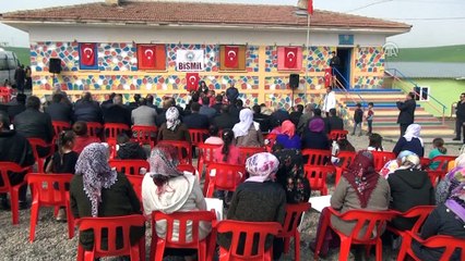 PKK'nın katlettiği öğretmenin görev yaptığı köyde okuma yazma seferberliği - DİYARBAKIR