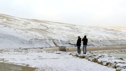 Grand froid en France: la dune du Pilat recouverte de neige
