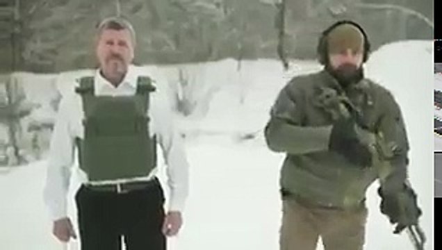 Директора компанії «Українська Броня™» здійснив випробування нового бронежилета на собі!