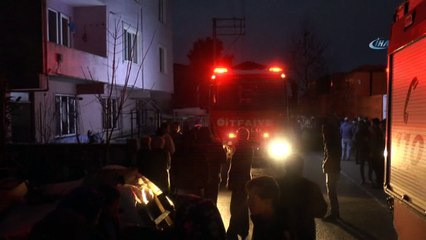 Mutfakta çıkan yangında dumandan etkilenen 3 kişi hastaneye kaldırıldı