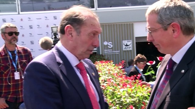 La capilla ardiente de Quini acoge su último adiós