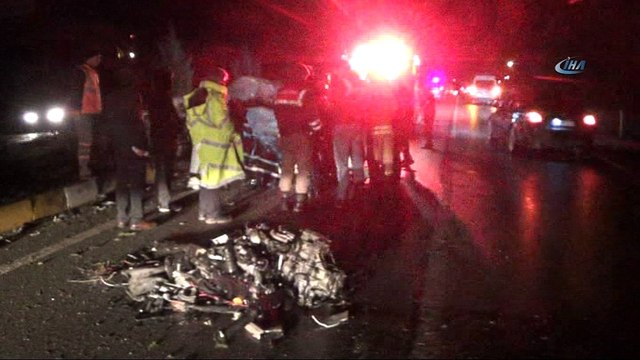 Karşı şeride geçen araç TIR'la kafa kafaya çarpıştı:1 ölü, 1 yaralı