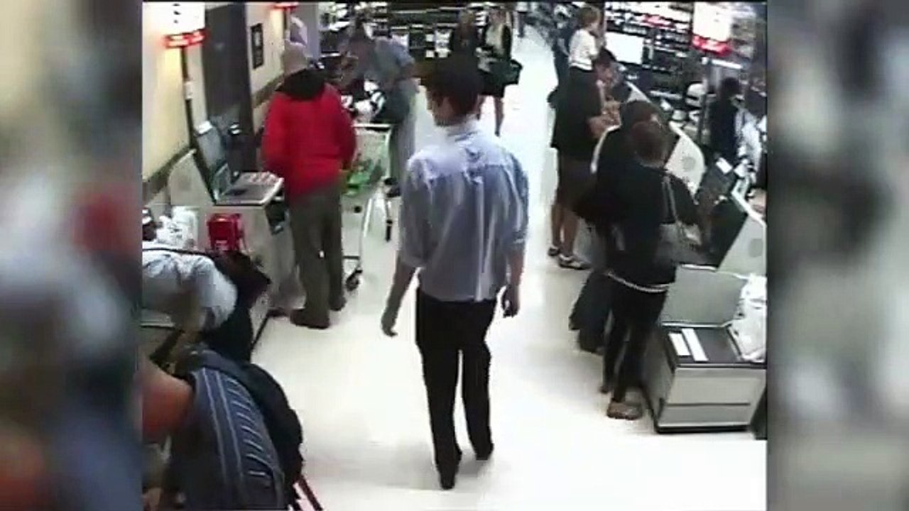 Ce papa sauve son fils de justesse... Gros reflexe!