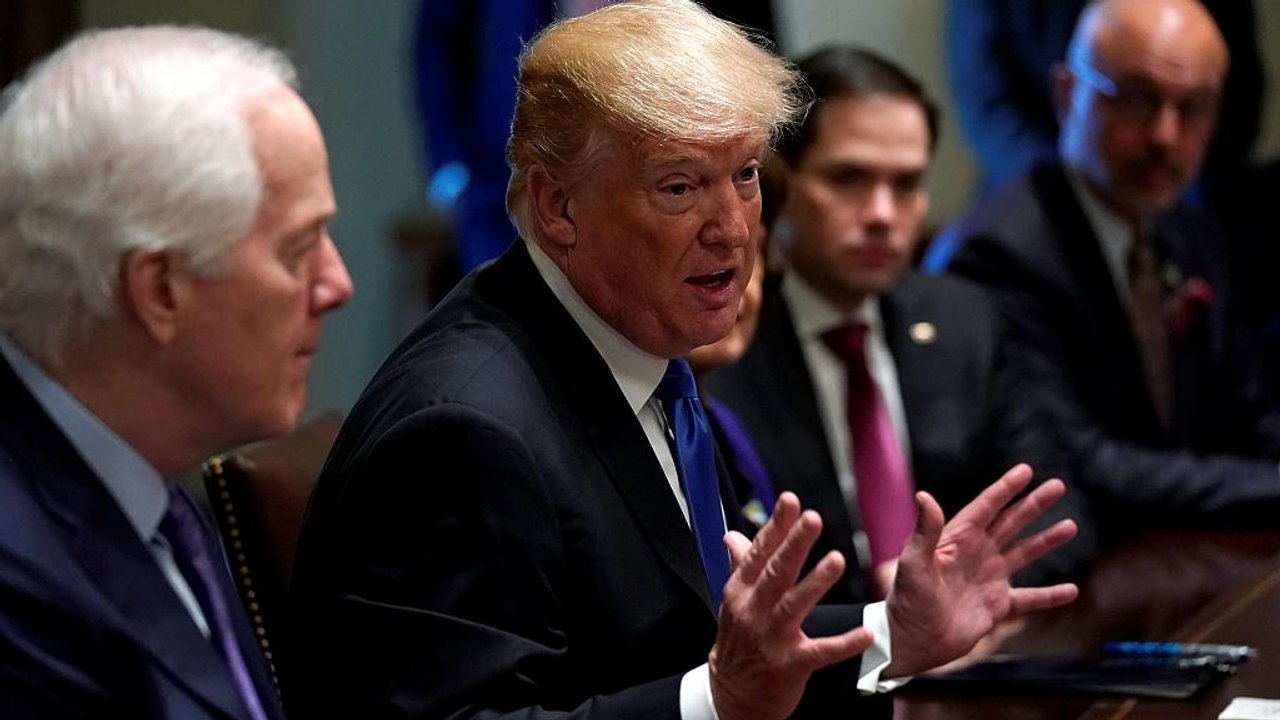 Trump will Thema Schusswaffengewalt angehen
