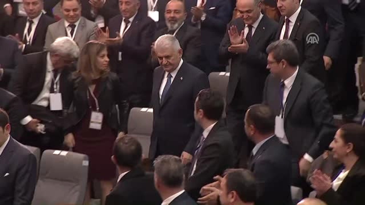 Başbakan Yıldırım: "Öncelikli Hedeflerimizden Biri Girişimcilerimizin Önündeki Engelleri Kaldırmak"