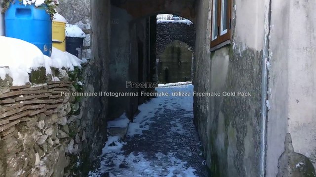 GLI INNEVATI VICOLI DEL BORGO DI SANT'ANDREA AP.