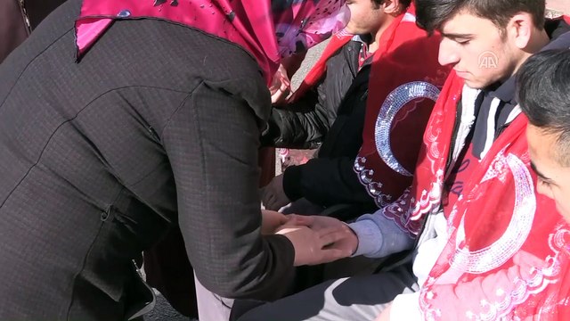 Öğrenciler Mehmetçik için 'asker kınası' yaktı - YOZGAT