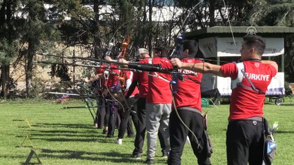 Milli okçular Antalya'da kamp yapıyor - ANTALYA