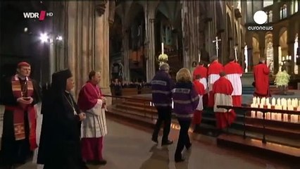 Families of Germanwings crash victims attend memorial in Cologne