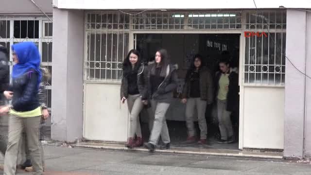 Sivas Okuldaki Tatbikat Gerçeğini Aratmadı