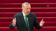 Cumhurbaşkanı Erdoğan: “Ticaret hacmini yükseltmek kadar, dengede tutmak da önemlidir” - DAKAR