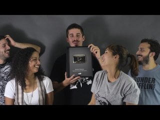 Conheça a nossa equipe e a nossa... PLACA DO YOUTUBE S2