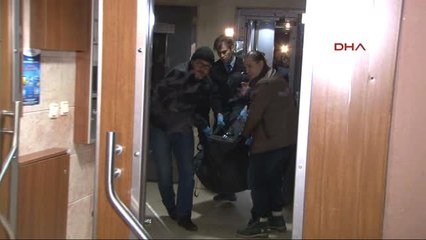 Kartal'da Dehşet Evi: Karı-Koca Bıçakla Öldürülmüş Halde Bulundu