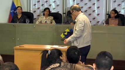 Eleições na Venezuela são adiadas para maio