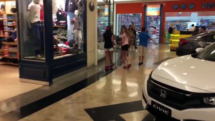 Vlog - Andando de Tênis de Rodinha no Shopping