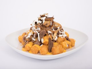 STEAK AND ALE TOTS! New D-backs 2018 regular season menu - ABC15 Digital