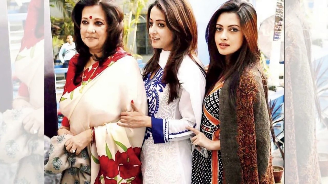 [MP4 1080p] 7 Bollywood Stars who belongs to Royal Families _ You Won't Believe