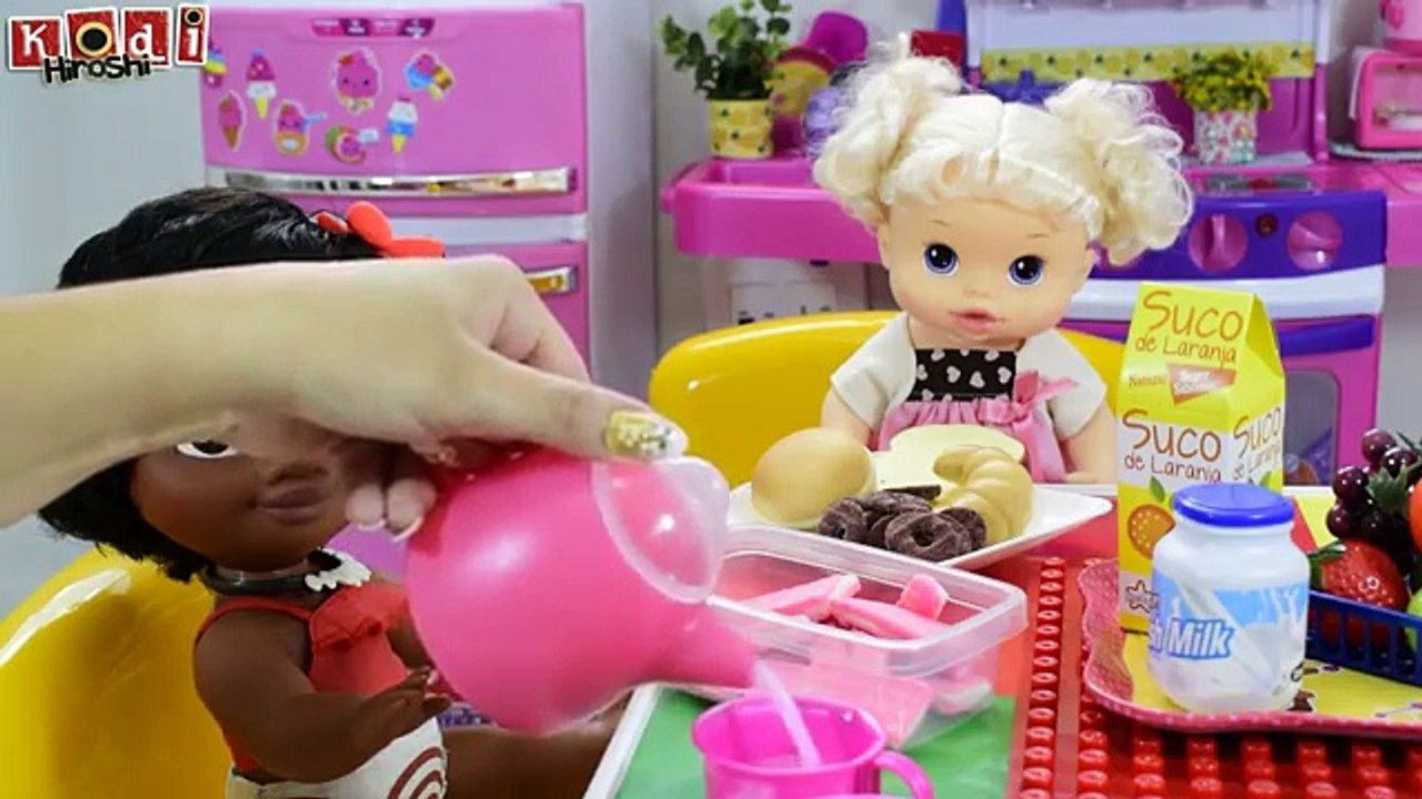 ROTININHA DIVERTIDA DA MOANA BABY HORA DO CAFEZINHO DA MANHÃ E MUITAS BRINCADEIRAS COM A BABY ALIVE