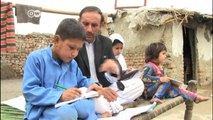 Afghan refugees in Pakistan face repatriation threat | DW News