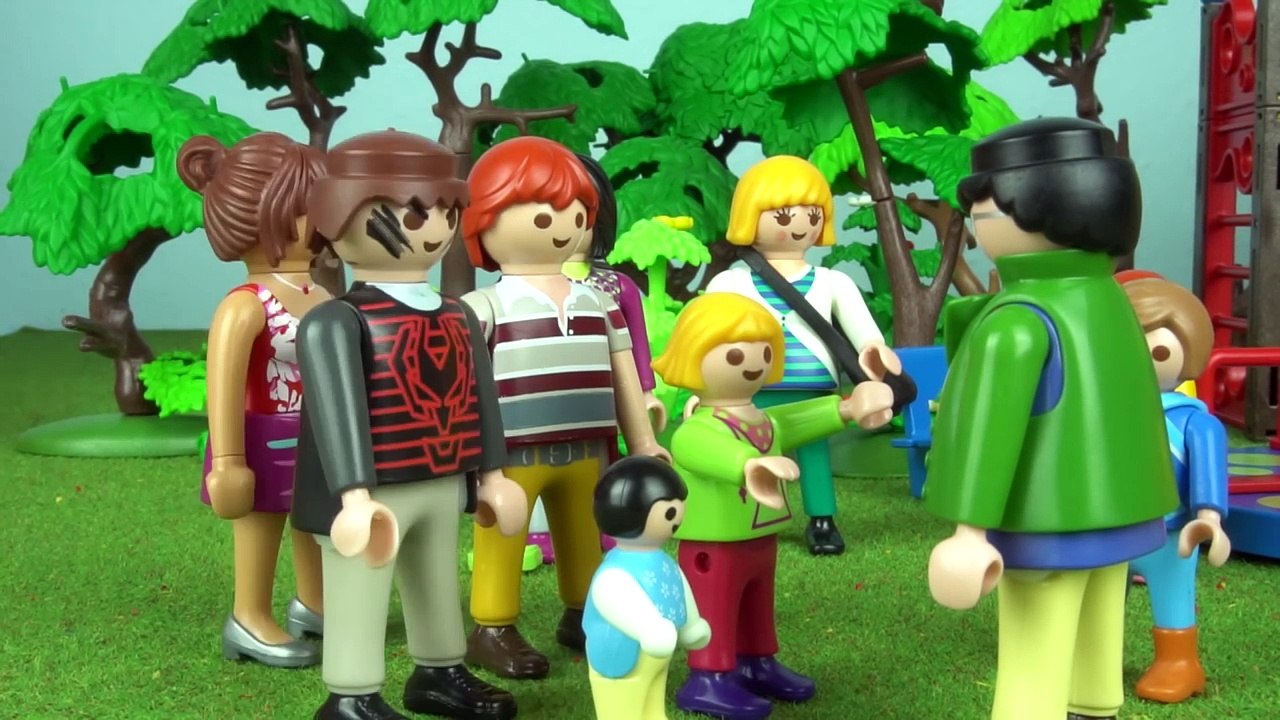 SPIELPLATZ AUSFLUG mit KINDER & VERBRECHER - FAMILIE Bergmann #62 Playmobil Film