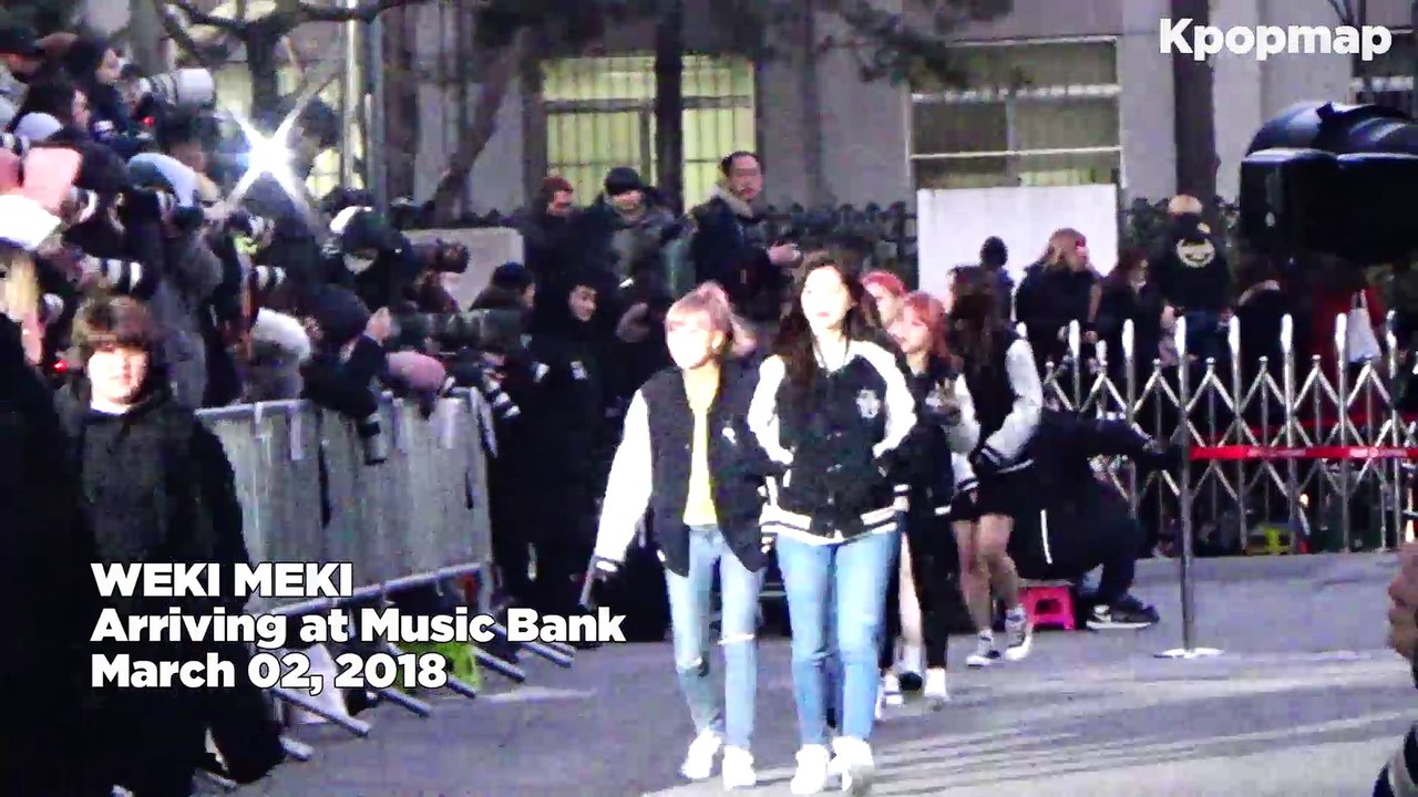 180302 WEKI MEKI (위키미키) arriving at Music Bank @Kpopmap