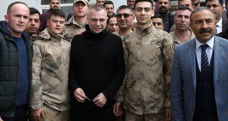 Sınıra Giden Oktay Kaynarca Kendisine Yalaka Diyen Takipçisine Ateş Püskürdü