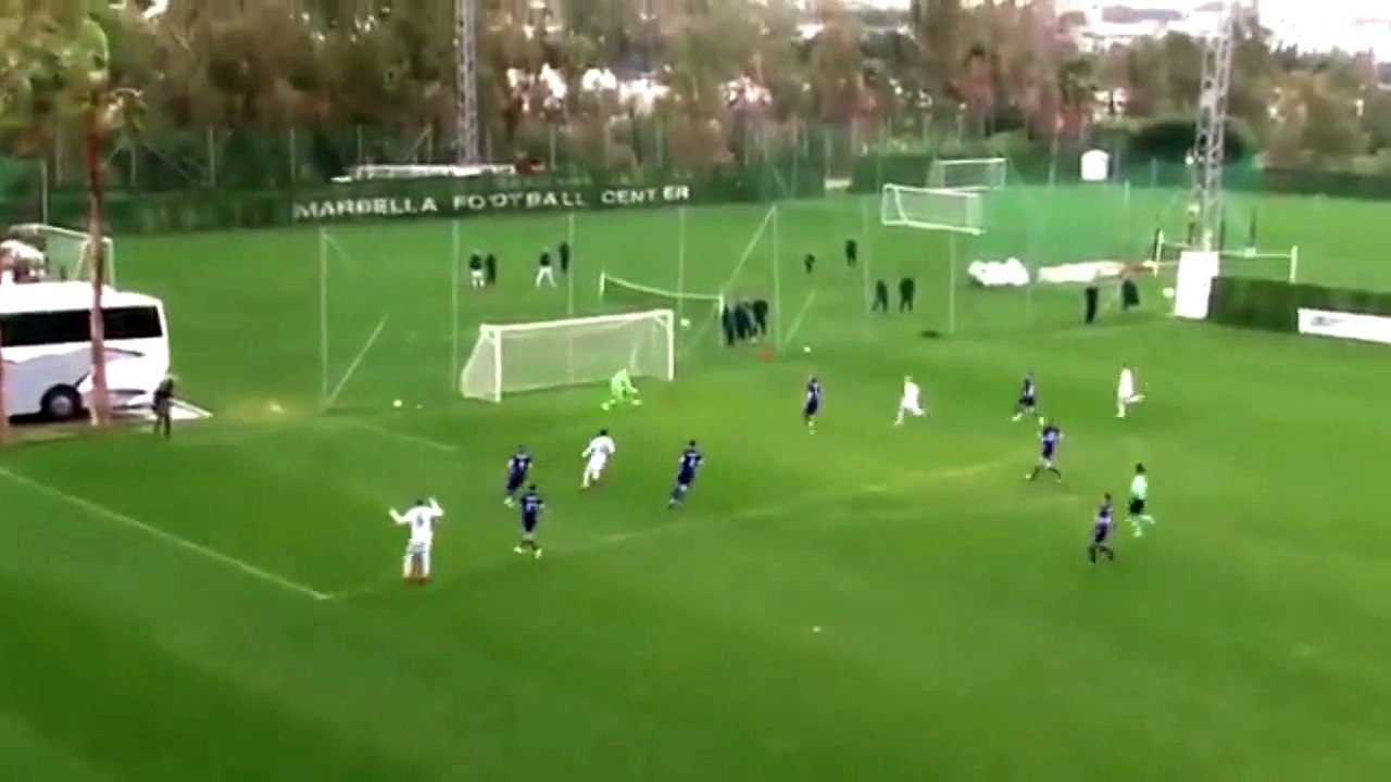 Piękna bramka Bendtnera w sparingu z Dynamem Brześć