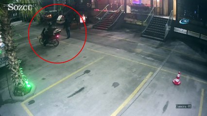 Beylikdüzü'ne eğlence mekanını kurşunlarken selfie video çekip babasına attı