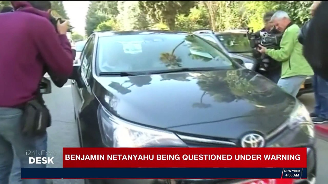 i24NEWS DESK | Netanyahus questioned simultaneously on probe | Friday, March 2nd 2018