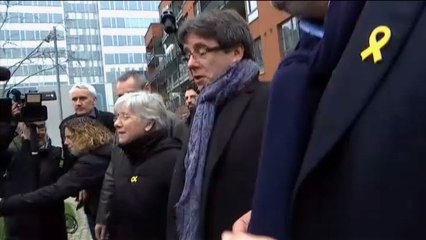 Puigdemont renuncia temporalmente y cede el testigo de la presidencia a Jordi Sánchez