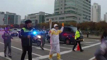 패럴림픽 성화 30년 만에 서울 온다...지하철 봉송 눈길 / YTN