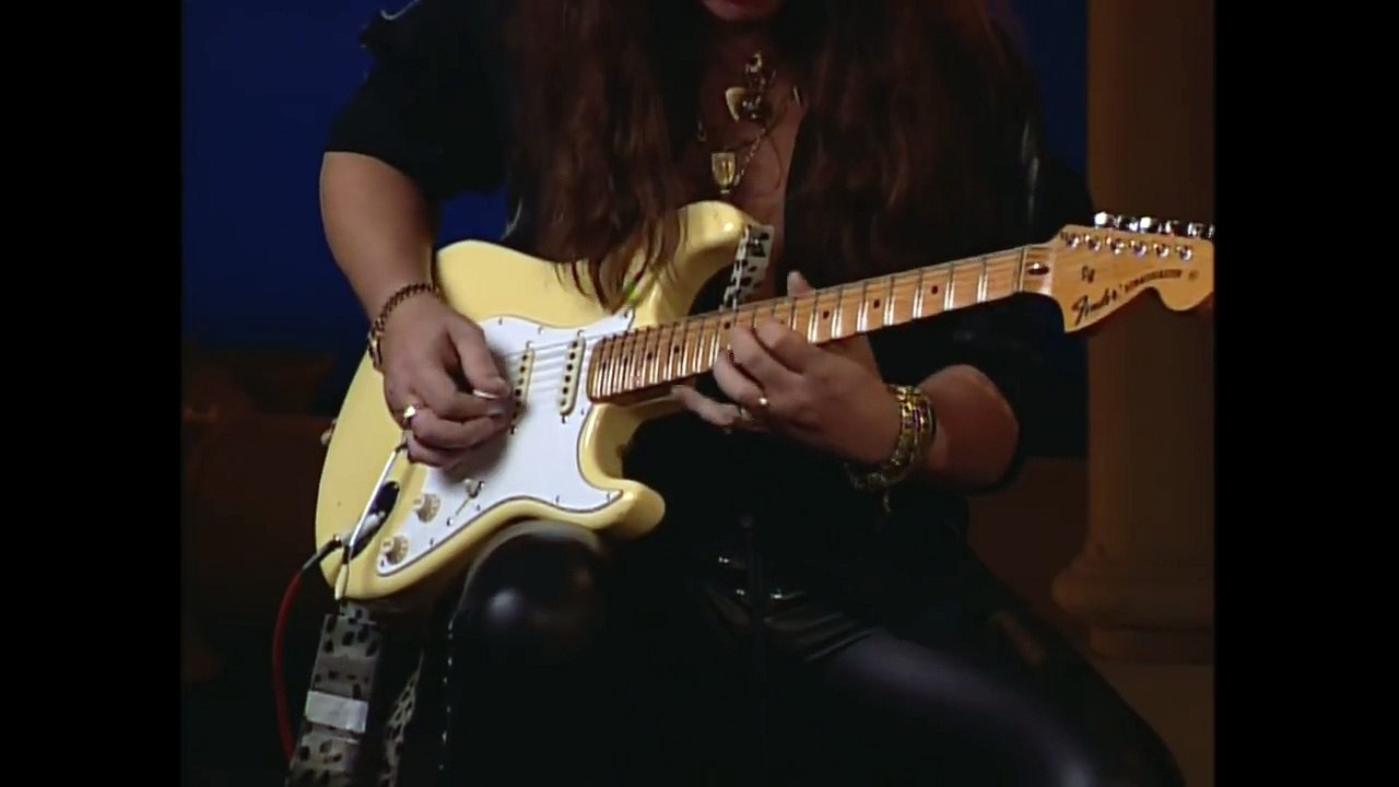 Yngwie Malmsteen - Far Beyond The Sun