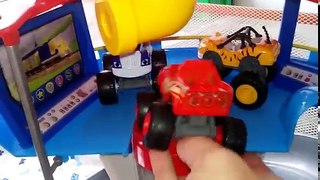 Blaze monster machines playing tower paw patrol -español