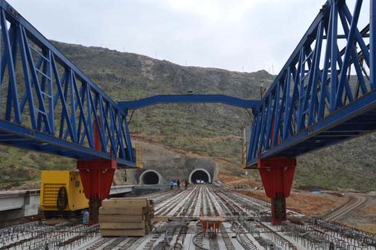 21 Yıldır Devam Eden Şırnak-Cizre Yolu Haziran'da Açılıyor