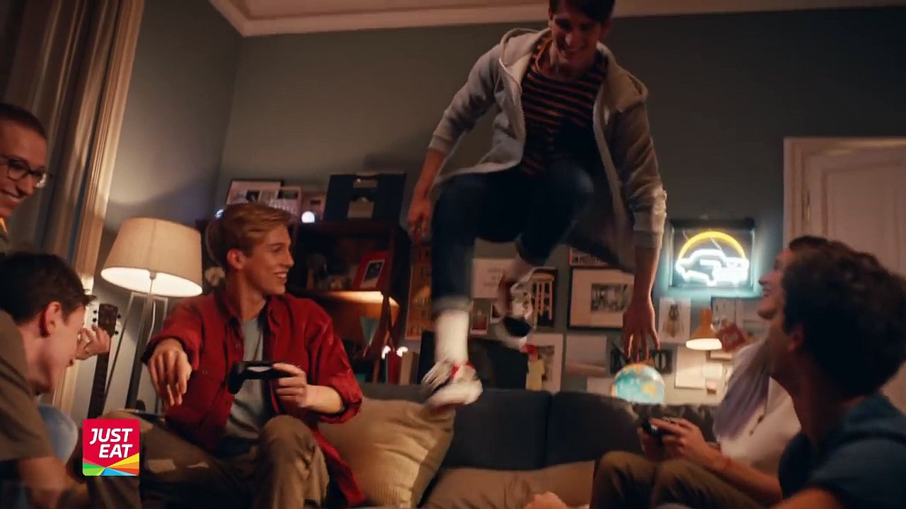 Pubblicità Just Eat 2018 Rap - Amici