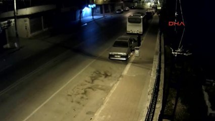 Adana Oto Fareleri, Önce Kameraya Sonra Polise Yakalandı