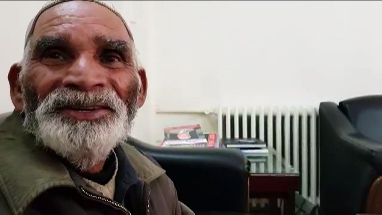 Betagtes pakistanisches Ehepaar aus Ost-Ghuta gebracht