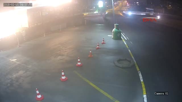 Biri Kurşunladı Diğeri Selfie Çekti