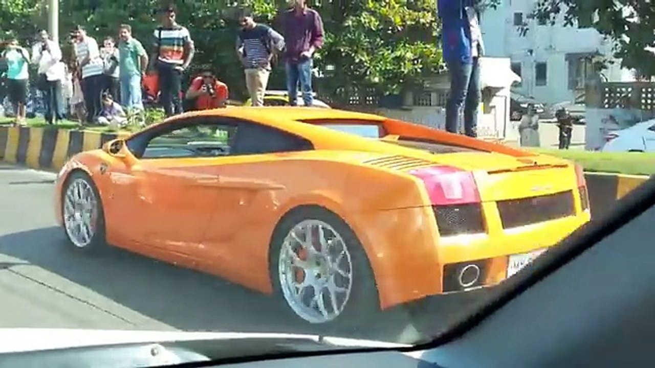 Audi R8 Accident in Mumbai _ Supercars Of Mumbai _ India