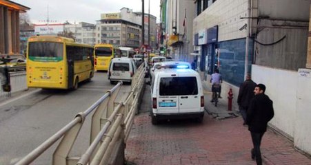 Gaziantep'te Güvenlik Görevlisi Başına Sıkıp İntihar Etti!