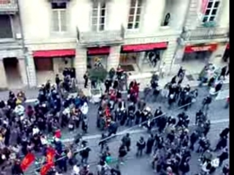 Manif des lycéens- Bordeaux - 29/11/07- baston