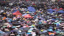 Stand-off in Hong Kong as protestors gather at government building | Journal