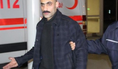 Otomobili ile baklava dükkanına girdi sonra: "Ne kazası ya kaza olmadı ki" dedi