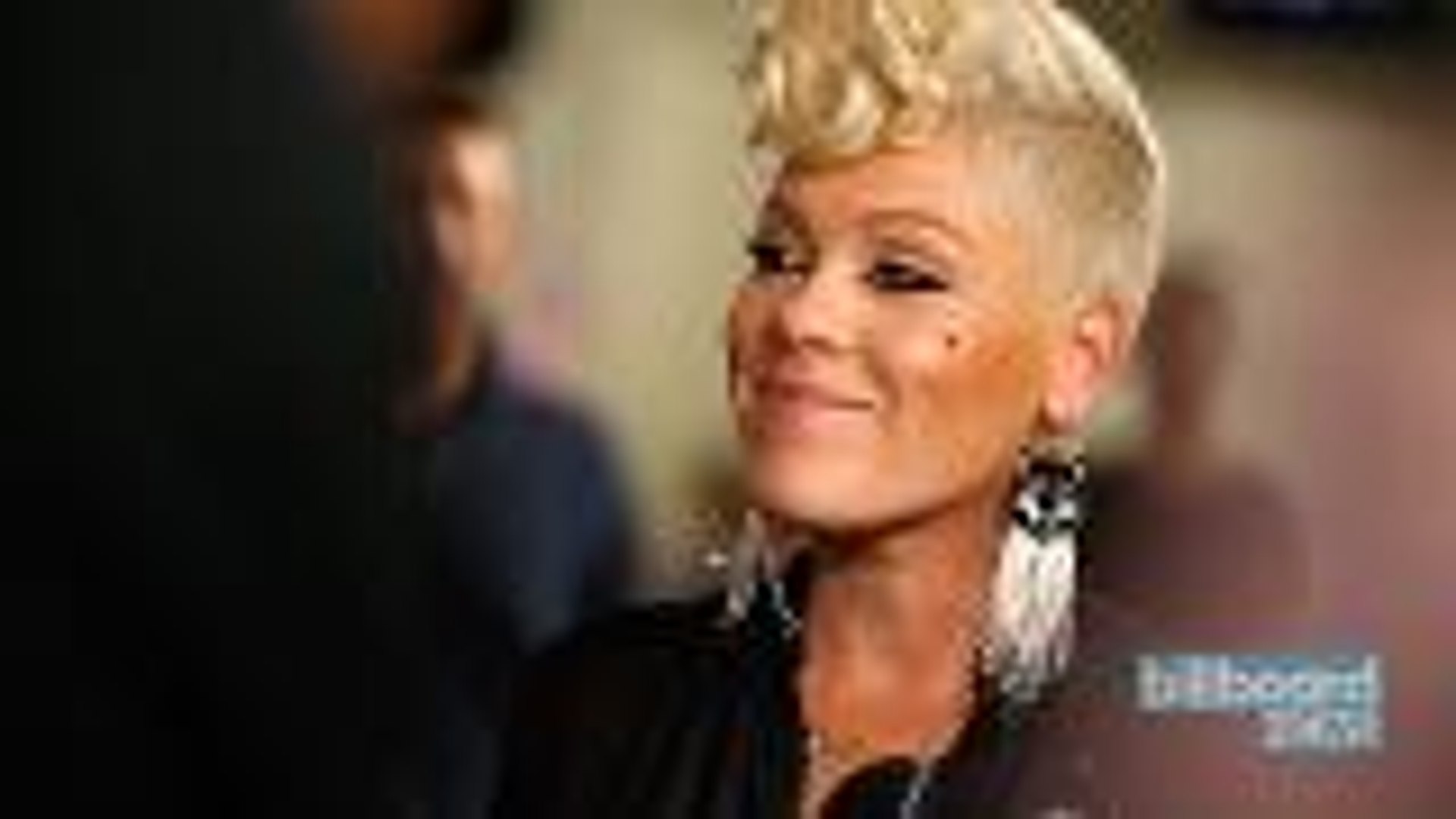 Pink, H.E.R., & More Make Empowering Playlists for Women's History Month |  Billboard News - video Dailymotion